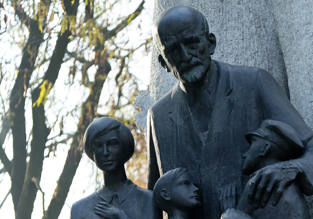 Warszawa, pomnik Janusza Korczaka